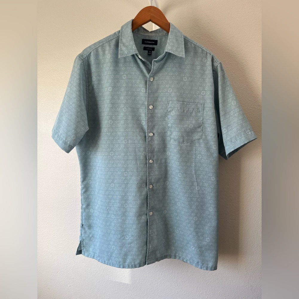 Croft & Barrow Light Blue Casual Button Down Shirt